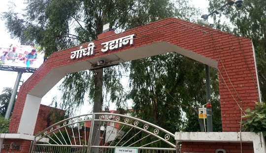 Dehradun to Bareilly Taxi