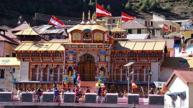 Rishikesh to Chardham taxi