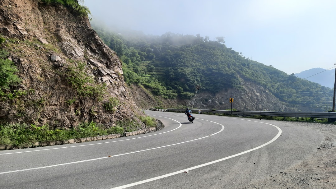 Dehradun to Devprayag taxi